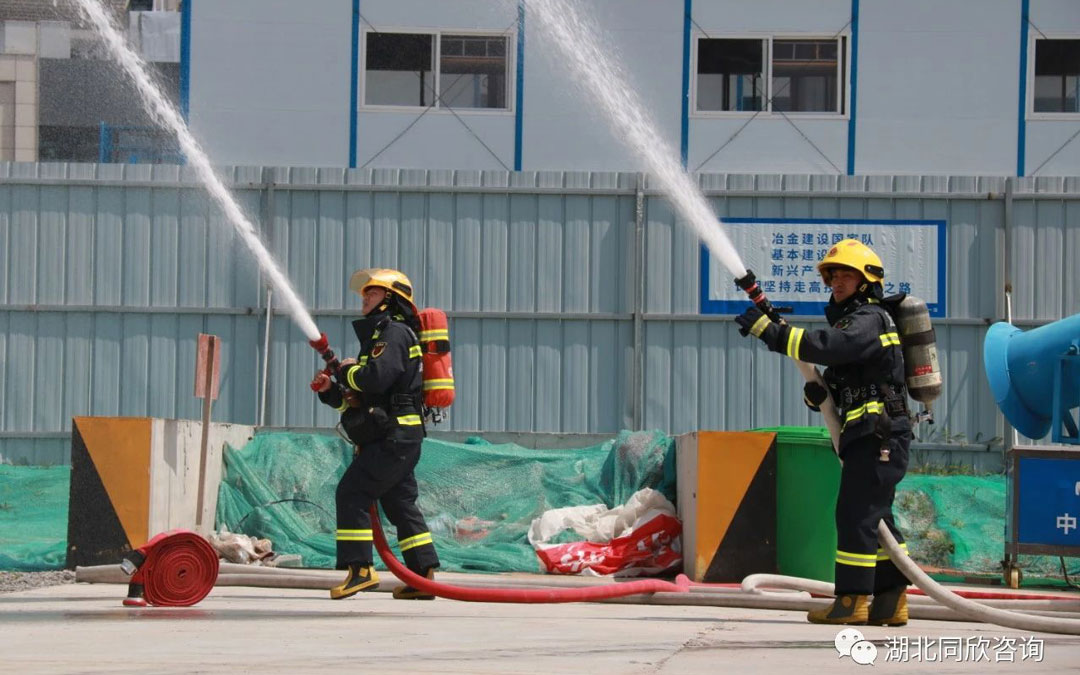 恩施州召开衡宇修建和市政工程质量清静事情推进会 - 365英国上市〔www.iTongxin.cn〕
